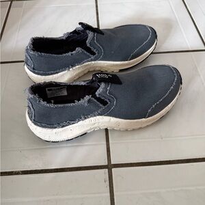 Casual Women's Canvas Athletic Shoes in Gray